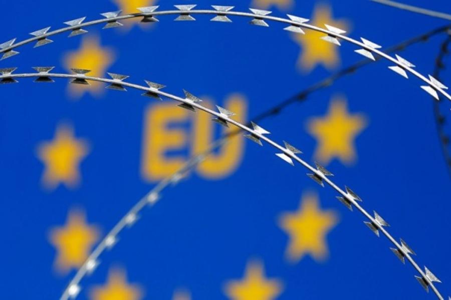 13 ES valstis: Covid-19 dēļ noteiktie ierobežojumi ir drauds demokrātijai