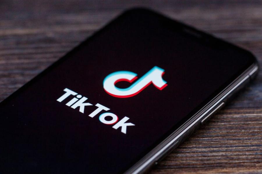 Indija aizliegusi TikTok un vēl 59 mobilās lietotnes. Kāpēc?