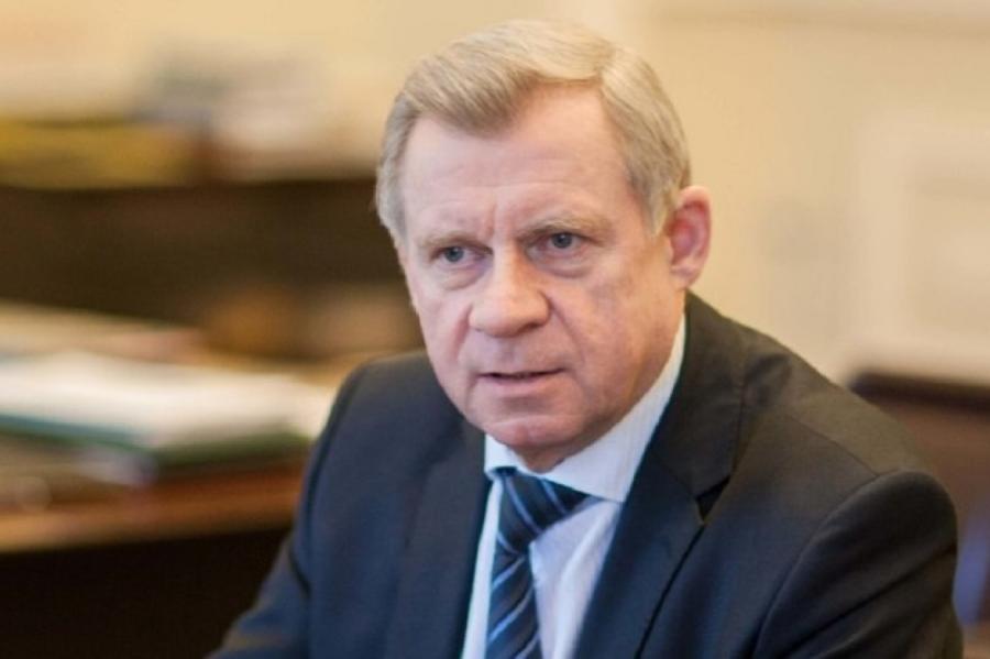 Ukrainas centrālās bankas vadītājs atkāpjas. Ar ko tas draud?