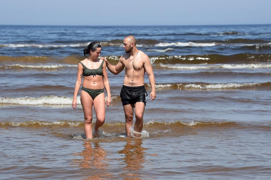Meteorologi pastāsta, cik silts ūdens ir Latvijas peldvietās