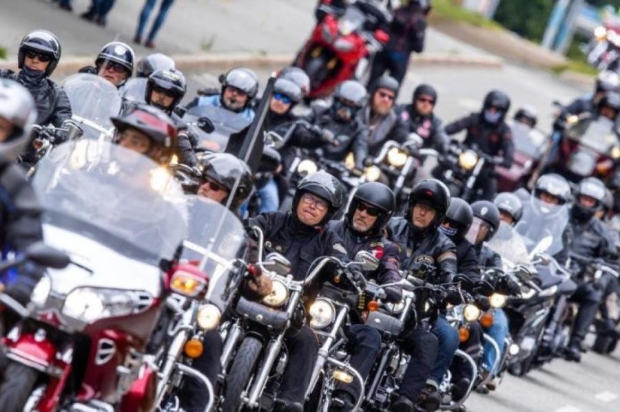 Motocikliem plāno aizliegt braukt svētdienās. Vācijā notikuši protesti
