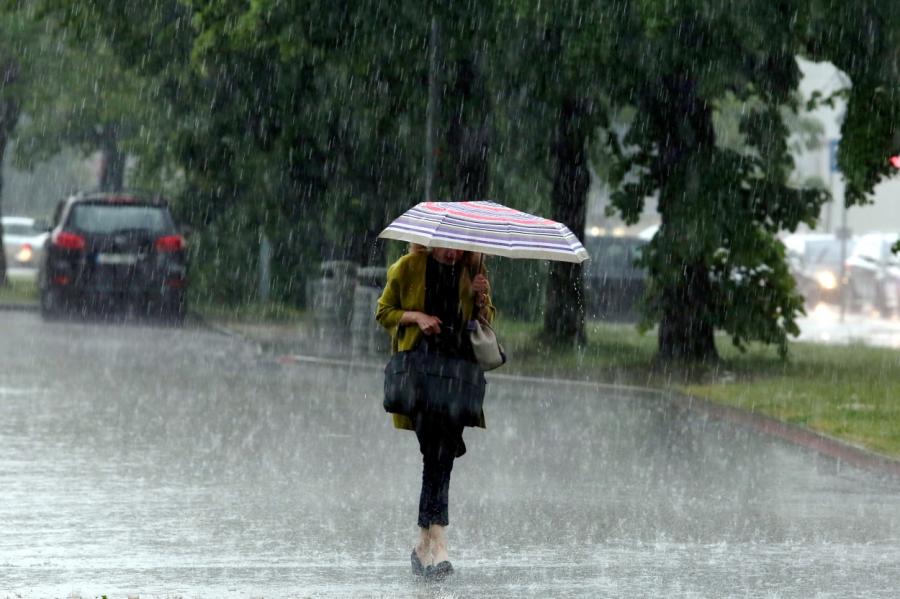 Arī pirmdien vietām Austrumlatvijā iespējams lietus un pērkona negaiss