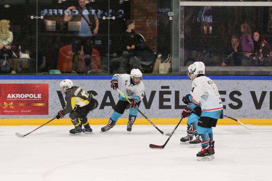 Anda Masalska: «Ļaujiet bērniem trenēties hokeju!!!»