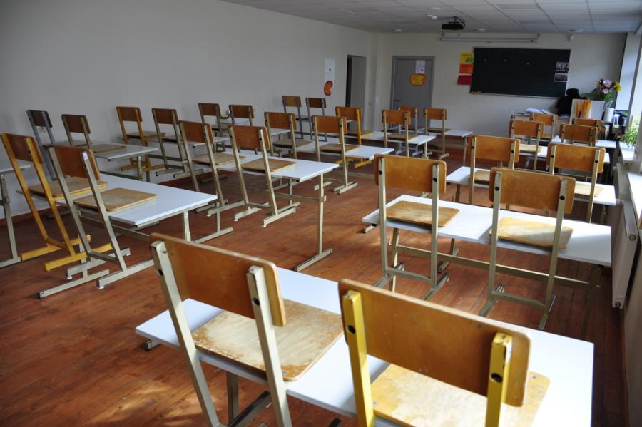 Par attālināto darbu pedagogi pieprasa 50 eiro kompensāciju mēnesī
