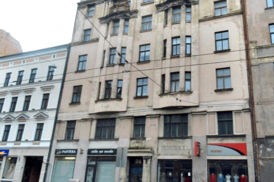 Rīgā jauns oficiāls grausts - ēka Aleksandra Čaka ielā 34 (+FOTO)
