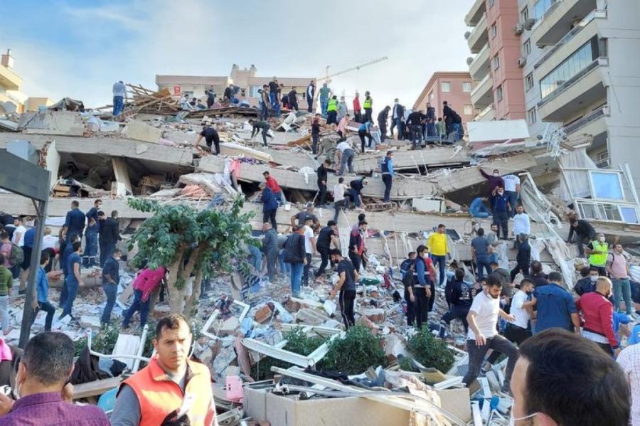 Spēcīga zemestrīce notikusi Turcijā. Gājuši bojā vismaz 6 cilvēki