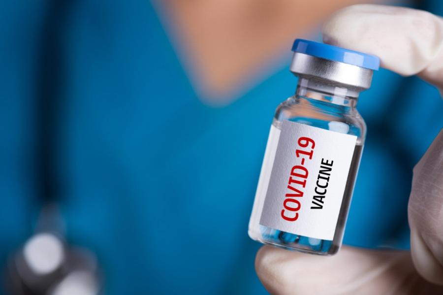 Lielbritānija jau otrdien vakcinēs pret Covid-19; sāks ar cilvēkiem virs 80