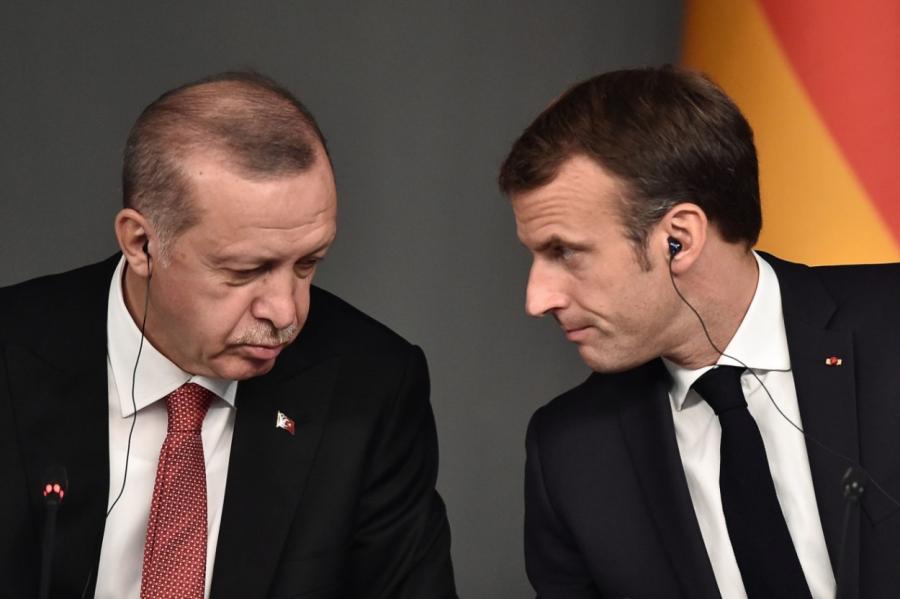Erdogans pauž cerību, ka Francija drīz atbrīvosies no Makrona