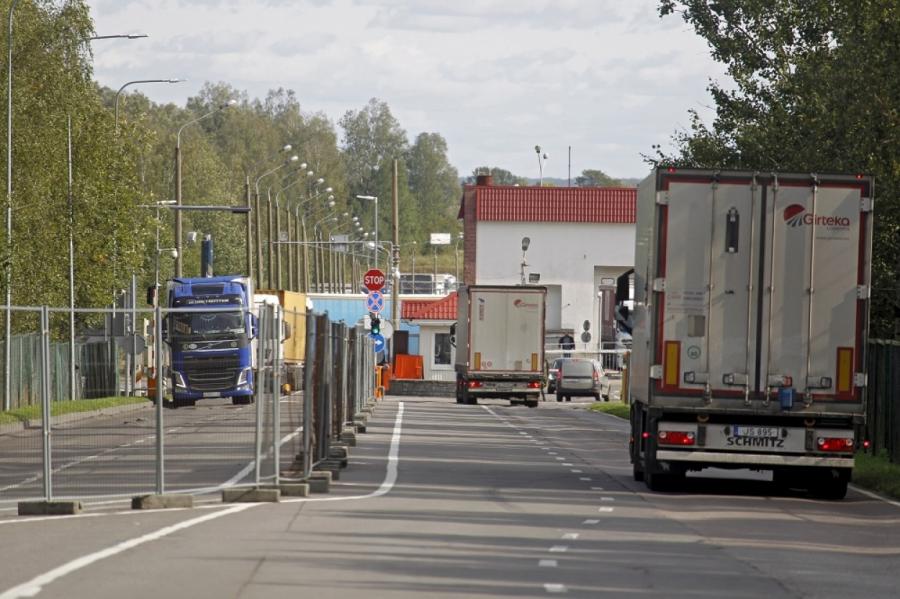 Baltkrievija Covid-19 krīzes dēļ aizliedz izbraukt no valsts