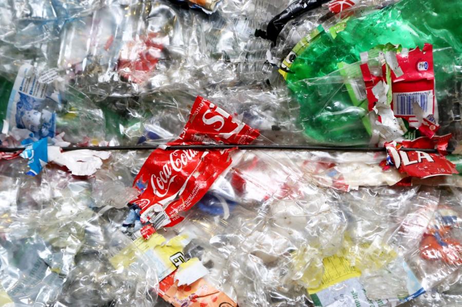 Parakstīts līgums par atkritumu depozīta sistēmas ieviešanu Latvijā