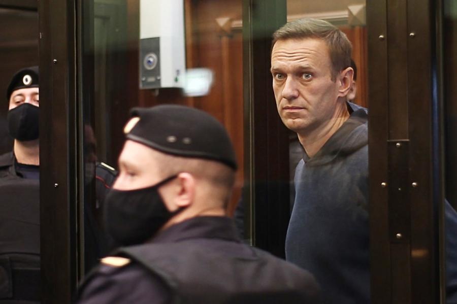 Ieslodzītais Krievijas opozicionārs Navaļnijs pārvests uz cietumu ārpus Maskavas