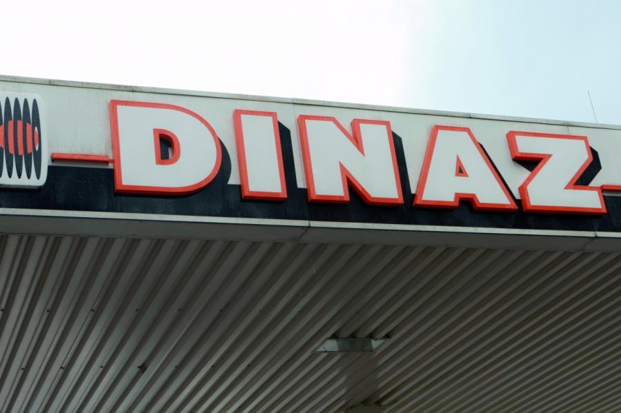 Viada īpašnieki iegādāsies Dinaz degvielas uzpildes stacijas; KP neiepibilst