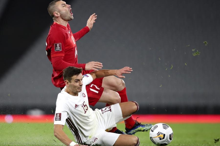 Latvijas izlase atspēlē divu vārtu deficītu un spēlē neizšķirti ar Turciju