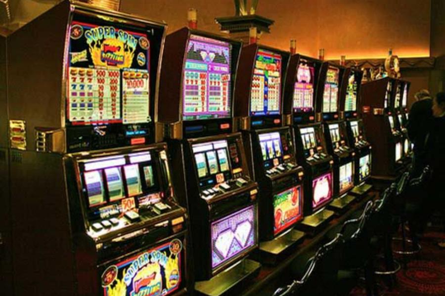 Nosaka aizliegumu uzturlīdzekļu parādniekiem spēlēt azartspēles