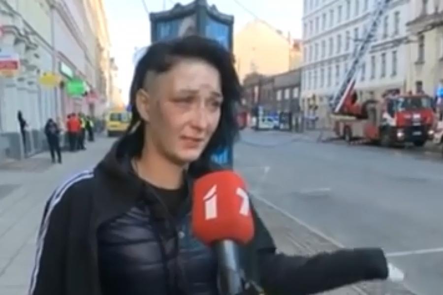 VIDEO. Ugunsgrēkā cietusī Viktorija atklāj, kas naktī noticis Rīgas hostelī