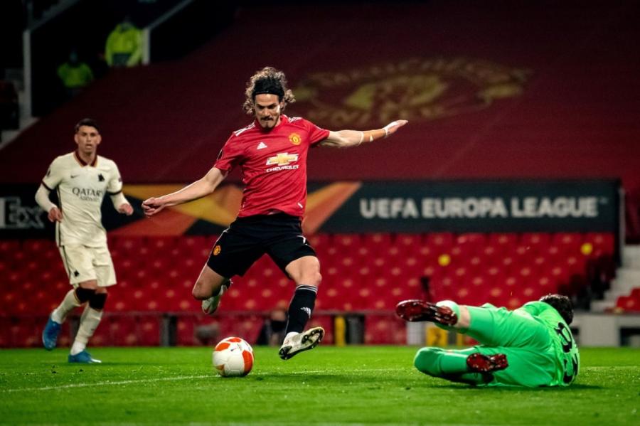 United otrajā puslaikā iesit 5 bezatbildes vārtus un uzvar AS Roma (+VIDEO)