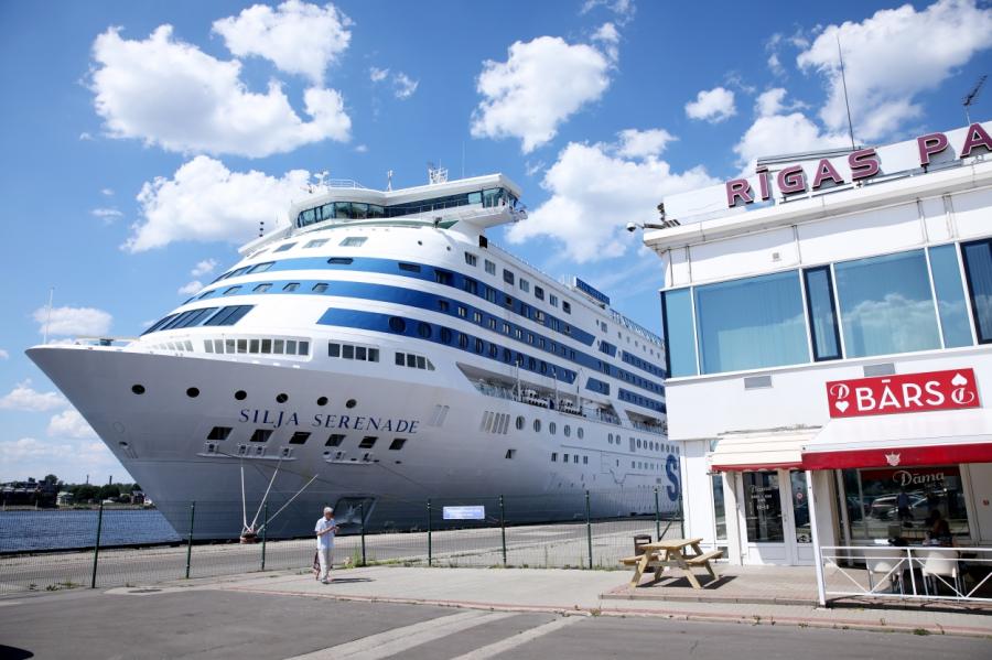 "Tallink" kuģu satiksmi maršrutā Rīga-Stokholma šogad nenodrošinās