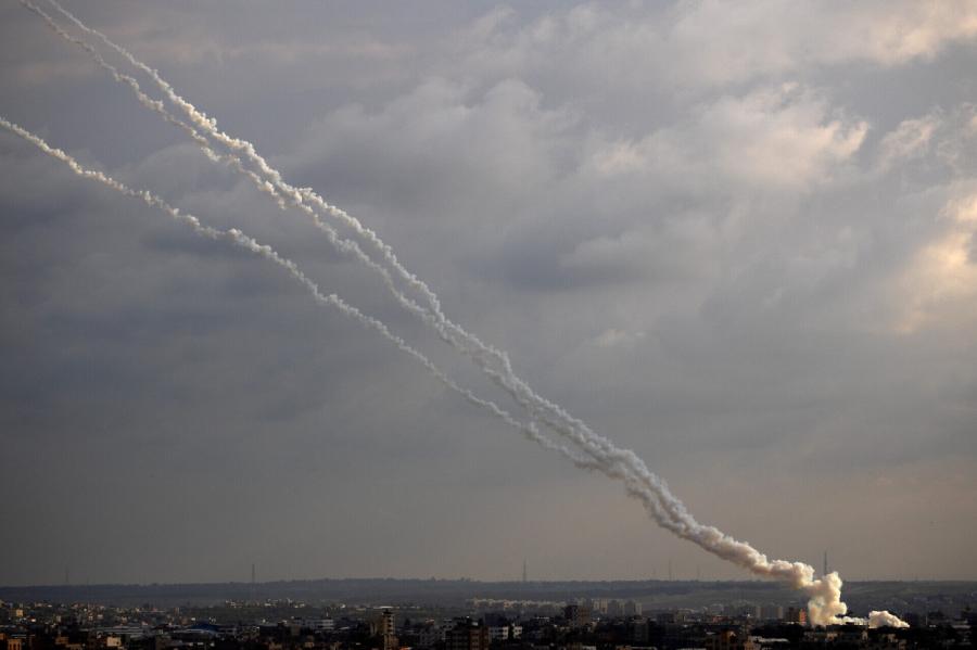 Izraēla veikusi uzlidojumus Gazas joslā, atbildot uz aizdedzinošiem baloniem