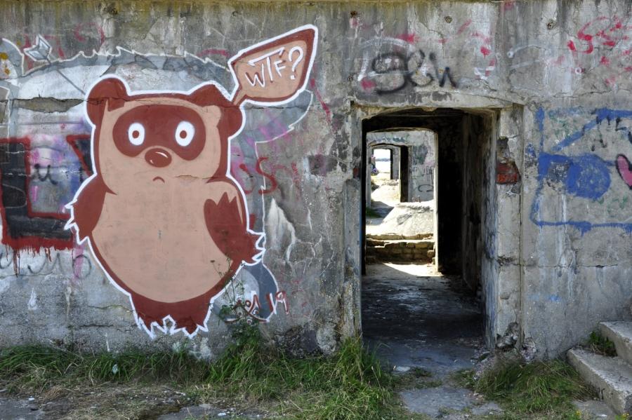 Liepājā itāļu grafiti mākslinieks OZMO veido sienas gleznojumu