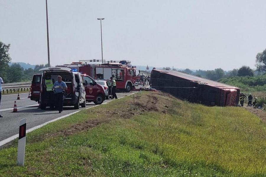 Autobusa avārijā Horvātijā gājuši bojā desmit un cietuši 45 cilvēki