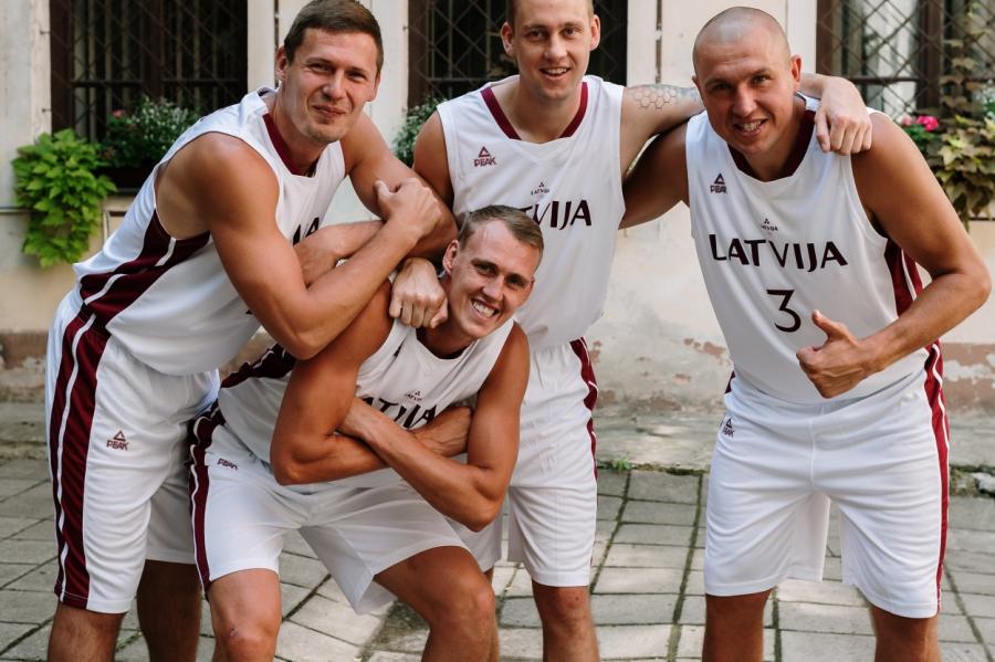 Latvijas 3x3 basketbolisti uzvar Nīderlandi un ceturtdaļfinālā tiksies ar Japānu