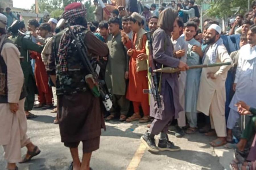 Afganistānā nogalināti 3 pret talibiem noskaņoti protestētāji (+VIDEO)