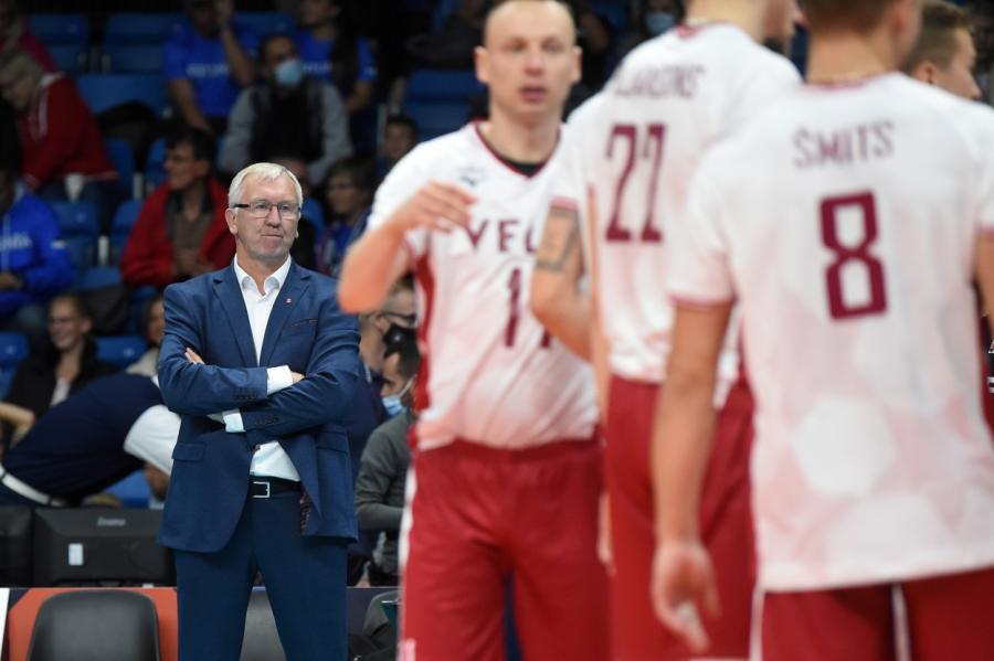 Latvijas volejbola izlase, nedodoties laukumā, nodrošina vietu EČ astotdaļfinālā