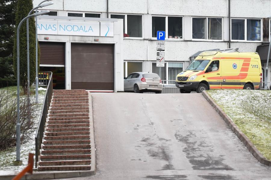 Covid-19 pacientu skaits Latvijas slimnīcās atkal pieaudzis