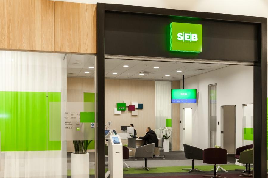 SEB banka paziņo, ka klātienē klientus apkalpos zaļajā režīmā