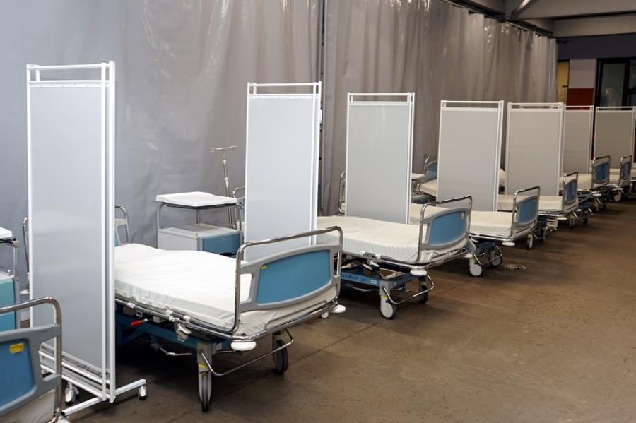 Slimnīcās aizņemti 60% no gultām, kas pielāgotas Covid-19 pacientiem