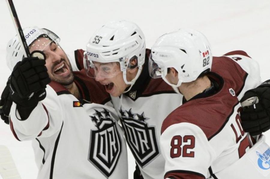 Rīgas Dinamo KHL spēlē Ufā gūst 4 vārtus vairākumā, taču zaudē Salavat Julajev