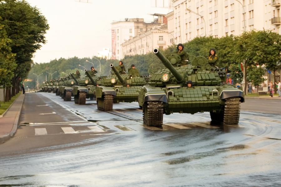 Baltkrievijā uz manevriem ierodas Krievijas karavīri