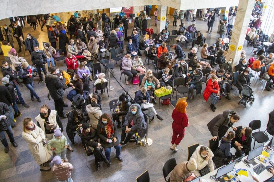 ANO: Kara dēļ mājas pametusi teju ceturtdaļa Ukrainas iedzīvotāju
