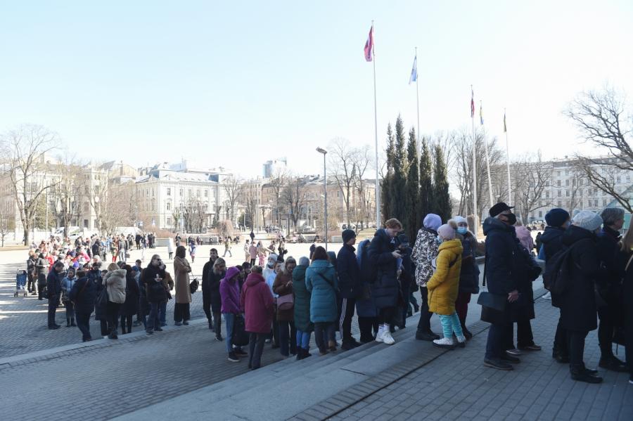Ukraiņu bēgļiem Latvijā būs tiesības saņemt valsts apmaksātu abortu