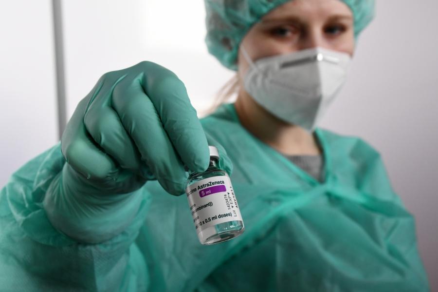 Piešķirs kompensācijas par blaknēm no vakcīnām pret Covid-19