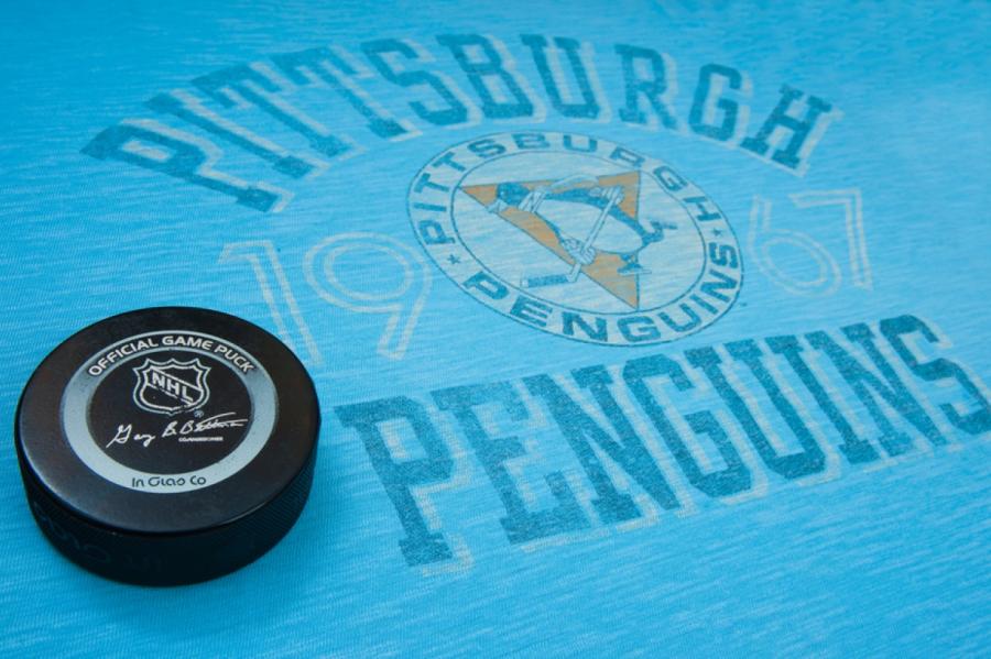 Pitsburgas "Penguins" paraksta līgumu ar Latvijas hokejistu Raivi Ansonu