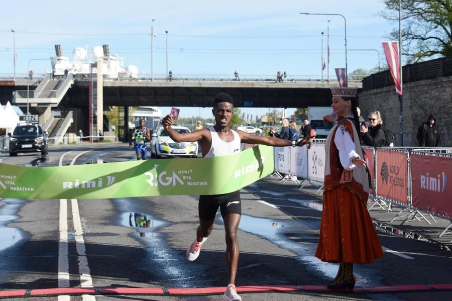 Rīgas maratonā uzvar Etiopijas skrējēji