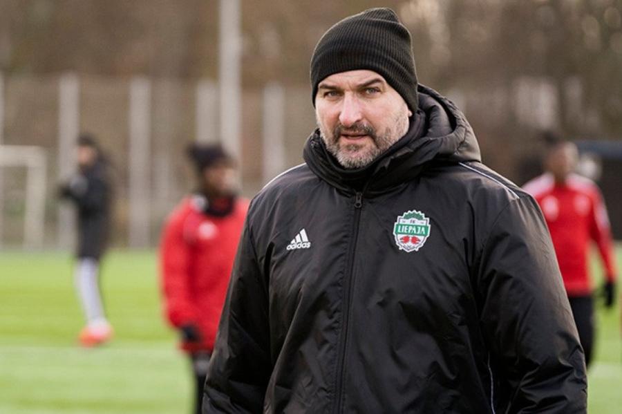 Futbola klubs Liepāja no galvenā trenera amata atbrīvo baltkrievu Aļševski