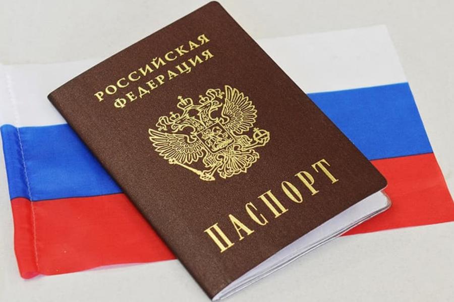 Latvija uz nenoteiktu laiku pilnībā pārtrauc izsniegt vīzas Krievijas pilsoņiem