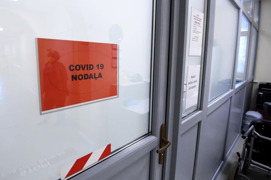 Nebūtiski samazinājies slimnīcās esošo Covid-19 pacientu skaits (+INFOGRAFIKA)