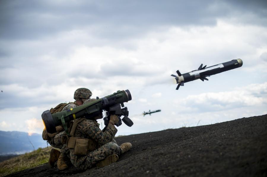 ASV paziņo par miljardu dolāru lielu papildu militāro palīdzību Ukrainai
