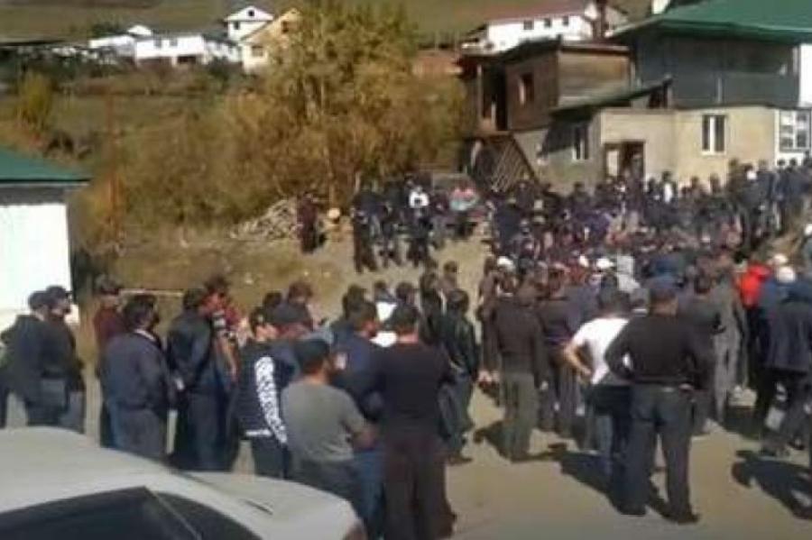 Dagestānā protestētāji pret mobilizāciju bloķē šoseju; policija šauj (+VIDEO)