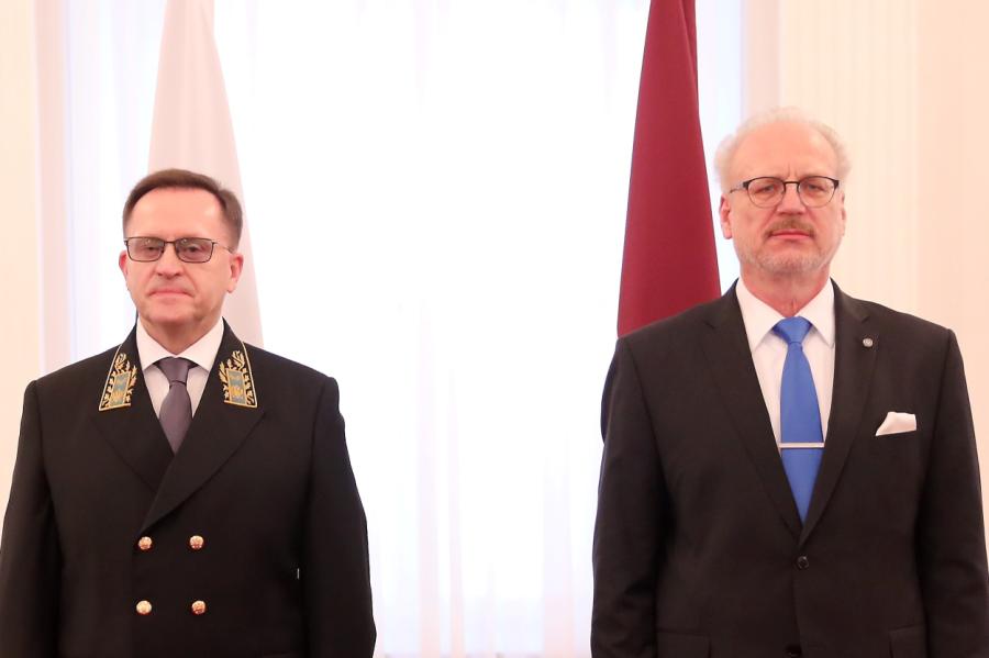 Mihails Vaņins (pa kreisi ) - novembris 2021
