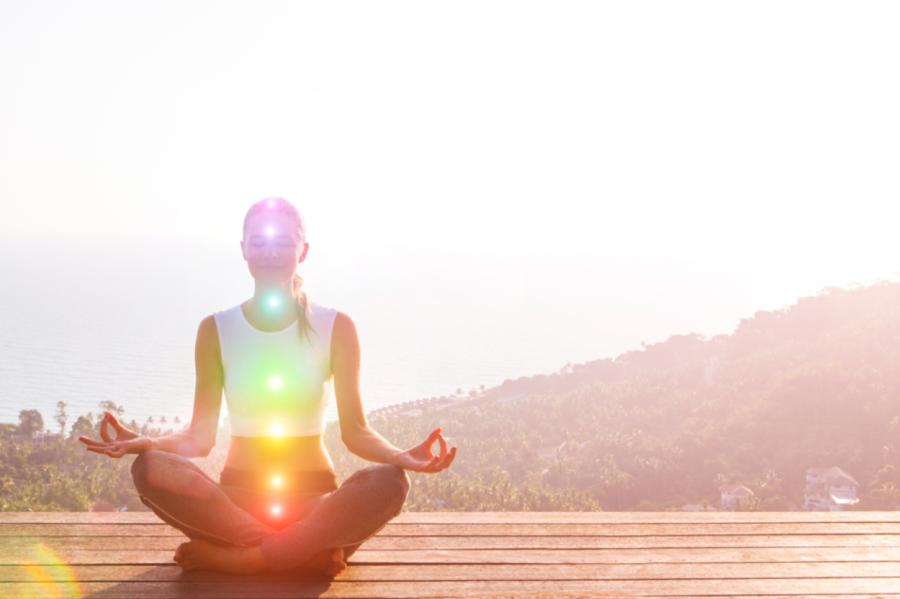 Ienes klusumu apkārtējos trokšņos un sadzirdi sevi jeb Meditācija