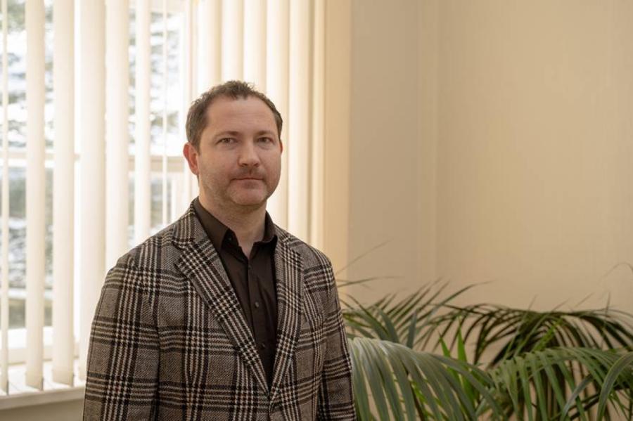Daugavpils vadība negrasās atbrīvot no darba mākslas centra direktoru