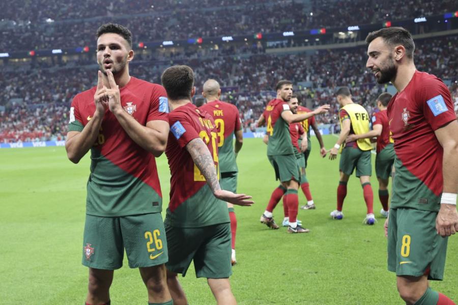 3 vārti Ronaldu aizvietotājam Ramušam; Portugāle pārbrauc pāri Šveicei!