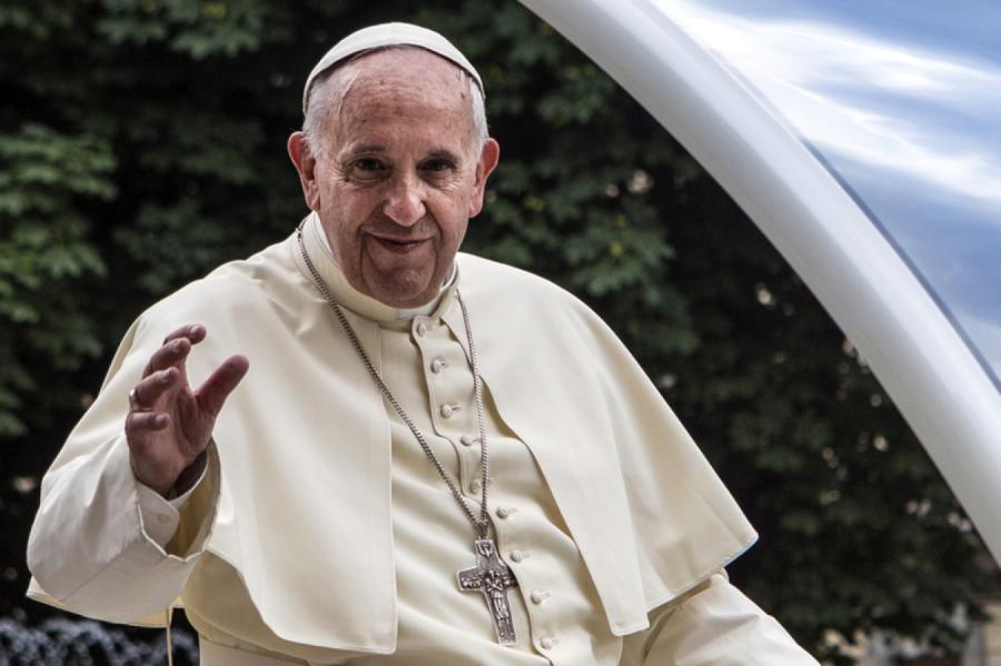 Pāvests Francisks mudina izbeigt bezjēdzīgo karu Ukrainā