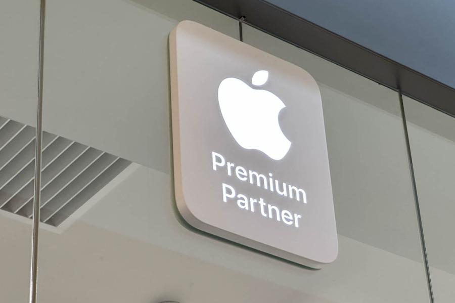 Investē 700 000 eiro Apple Premium Partner veikala izveidei Rīgā