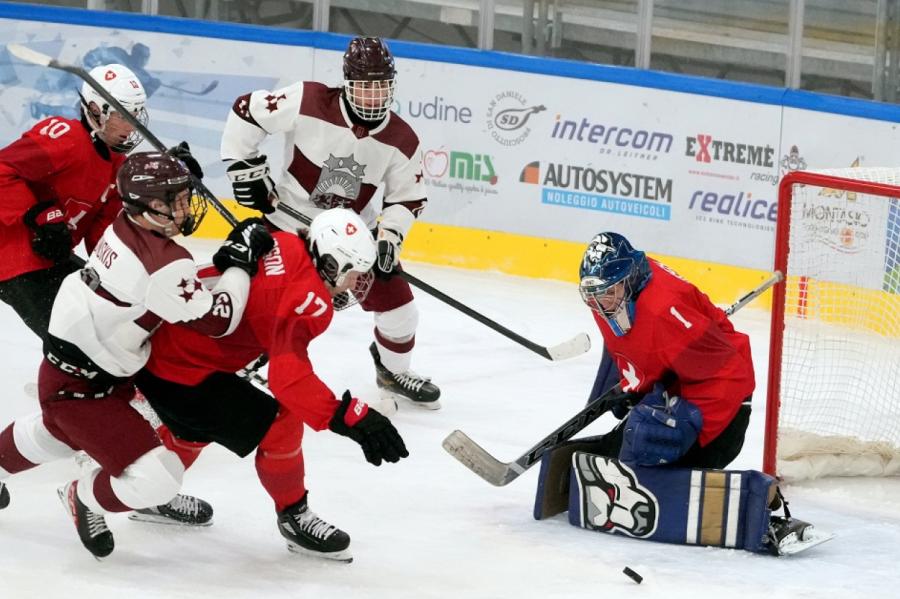 Latvijas hokejisti Eiropas Jaunatnes olimpiskā festivāla zaudē šveiciešiem