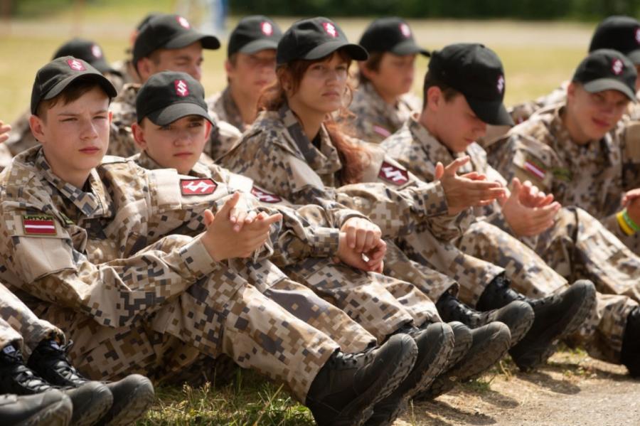 Saeimā diskutēs par Valsts aizsardzības mācības ieviešanu Latvijas skolās